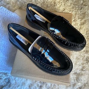 Steve Madden MADELYN BLACK PATENT loafer